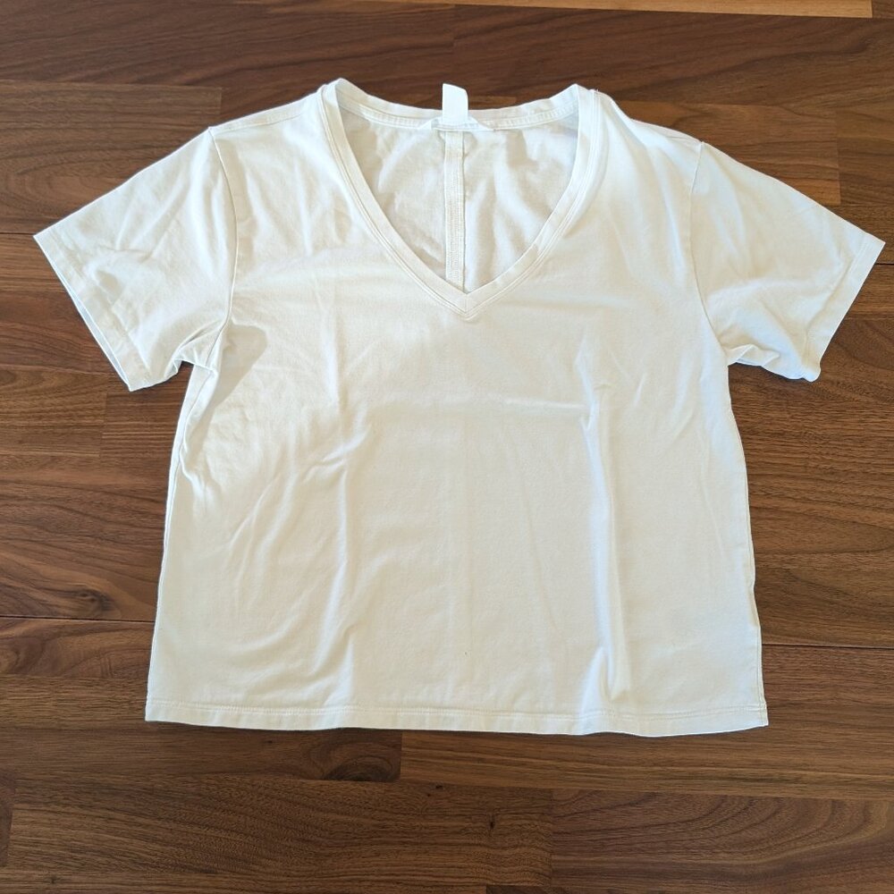 Athleta Essential Tee